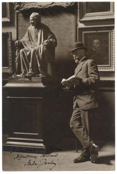 Anonyme, André Joubin au musée Fabre de Montpellier, avant 1926, bibliothèque de l’Inha, Archives 25/15/6/9. Cliché Inha