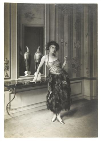 Delphi, Denise Poiret, tirage photographique, 1919. Collections du Palais Galliera, GALK 3978.