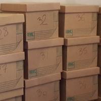 Empilement de cartons Armic pour le déménagement d'un fonds d'archives. Photo INHA