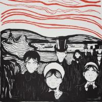 Lithographie "Le Soir", un groupe de personnes marchent dans un paysage de collines, le tout en noir et blanc - le ciel derrière est strié de rouge.